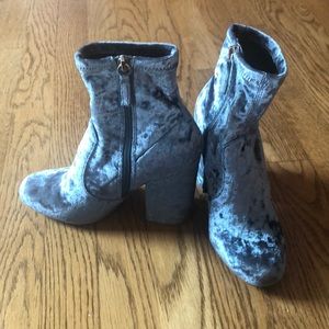 Reggie by Steve Madden